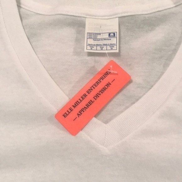 “KNOW-IT-ALLS DON’T.” T-SHIRT ✨✨✨ - Picture 3 of 4